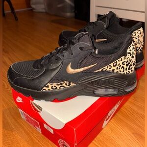 Nike Air Air Max Excee Black and Leopard Print Sneakers/10
